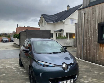 Сірий Рено Зое, об'ємом двигуна 0 л та пробігом 95 тис. км за 9700 $, фото 1 на Automoto.ua