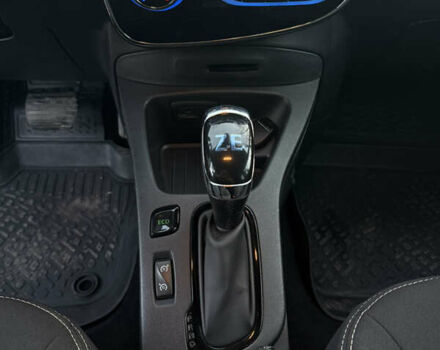 Сірий Рено Зое, об'ємом двигуна 0 л та пробігом 160 тис. км за 8499 $, фото 24 на Automoto.ua