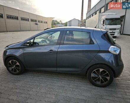 Серый Рено Зое, объемом двигателя 0 л и пробегом 95 тыс. км за 9750 $, фото 3 на Automoto.ua