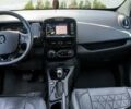 Серый Рено Зое, объемом двигателя 0 л и пробегом 140 тыс. км за 9777 $, фото 1 на Automoto.ua