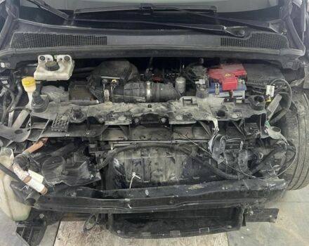 Серый Рено Зое, объемом двигателя 0 л и пробегом 115 тыс. км за 6900 $, фото 2 на Automoto.ua