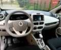 Серый Рено Зое, объемом двигателя 0 л и пробегом 117 тыс. км за 9600 $, фото 29 на Automoto.ua