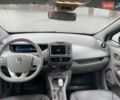 Серый Рено Зое, объемом двигателя 0 л и пробегом 150 тыс. км за 9700 $, фото 11 на Automoto.ua