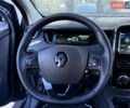 Серый Рено Зое, объемом двигателя 0 л и пробегом 155 тыс. км за 9999 $, фото 70 на Automoto.ua