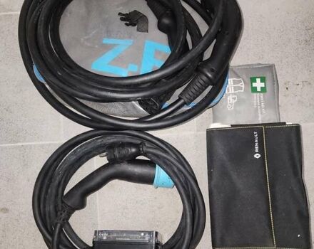 Сірий Рено Зое, об'ємом двигуна 0 л та пробігом 154 тис. км за 7900 $, фото 17 на Automoto.ua