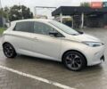 Серый Рено Зое, объемом двигателя 0 л и пробегом 150 тыс. км за 9700 $, фото 1 на Automoto.ua