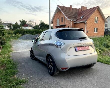 Серый Рено Зое, объемом двигателя 0 л и пробегом 162 тыс. км за 8800 $, фото 2 на Automoto.ua