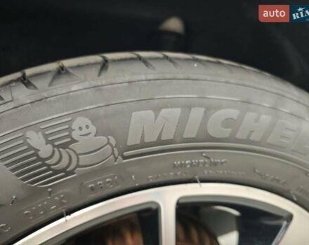 Серый Рено Зое, объемом двигателя 0 л и пробегом 95 тыс. км за 9750 $, фото 73 на Automoto.ua