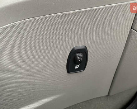 Сірий Рено Зое, об'ємом двигуна 0 л та пробігом 85 тис. км за 9600 $, фото 80 на Automoto.ua