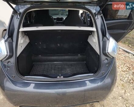 Сірий Рено Зое, об'ємом двигуна 0 л та пробігом 154 тис. км за 7900 $, фото 11 на Automoto.ua