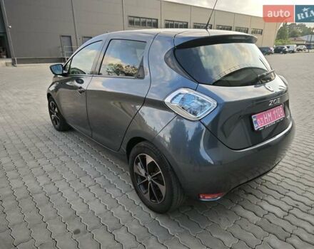 Серый Рено Зое, объемом двигателя 0 л и пробегом 95 тыс. км за 9750 $, фото 12 на Automoto.ua
