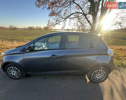 Серый Рено Зое, объемом двигателя 0 л и пробегом 108 тыс. км за 8500 $, фото 14 на Automoto.ua