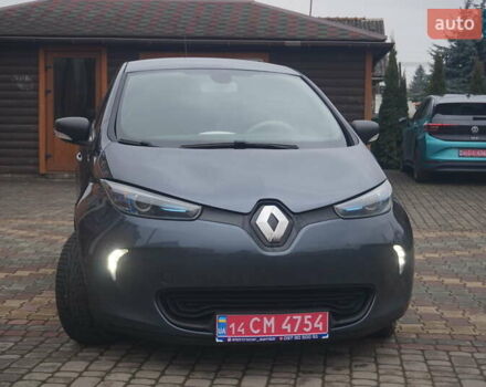 Серый Рено Зое, объемом двигателя 0 л и пробегом 182 тыс. км за 8200 $, фото 3 на Automoto.ua
