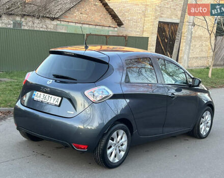 Сірий Рено Зое, об'ємом двигуна 0 л та пробігом 121 тис. км за 9500 $, фото 4 на Automoto.ua