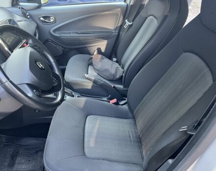 Сірий Рено Зое, об'ємом двигуна 0 л та пробігом 63 тис. км за 7800 $, фото 5 на Automoto.ua