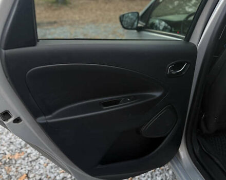 Сірий Рено Зое, об'ємом двигуна 0 л та пробігом 160 тис. км за 8499 $, фото 15 на Automoto.ua