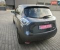 Серый Рено Зое, объемом двигателя 0 л и пробегом 95 тыс. км за 9750 $, фото 15 на Automoto.ua