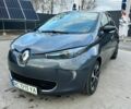 Серый Рено Зое, объемом двигателя 0 л и пробегом 48 тыс. км за 9800 $, фото 18 на Automoto.ua