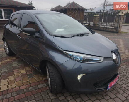 Серый Рено Зое, объемом двигателя 0 л и пробегом 182 тыс. км за 8200 $, фото 17 на Automoto.ua