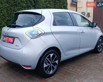 Серый Рено Зое, объемом двигателя 0 л и пробегом 108 тыс. км за 9400 $, фото 40 на Automoto.ua