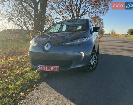 Серый Рено Зое, объемом двигателя 0 л и пробегом 108 тыс. км за 8500 $, фото 58 на Automoto.ua