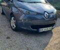 Серый Рено Зое, объемом двигателя 0 л и пробегом 139 тыс. км за 10900 $, фото 1 на Automoto.ua
