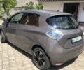 Серый Рено Зое, объемом двигателя 0 л и пробегом 114 тыс. км за 11330 $, фото 3 на Automoto.ua