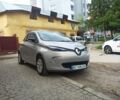 Серый Рено Зое, объемом двигателя 0 л и пробегом 310 тыс. км за 7500 $, фото 16 на Automoto.ua