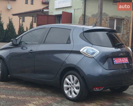 Серый Рено Зое, объемом двигателя 0 л и пробегом 182 тыс. км за 8200 $, фото 12 на Automoto.ua