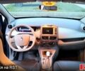 Серый Рено Зое, объемом двигателя 0 л и пробегом 72 тыс. км за 11000 $, фото 10 на Automoto.ua