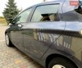 Серый Рено Зое, объемом двигателя 0 л и пробегом 117 тыс. км за 9600 $, фото 13 на Automoto.ua