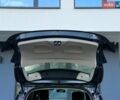 Серый Рено Зое, объемом двигателя 0 л и пробегом 155 тыс. км за 9999 $, фото 17 на Automoto.ua