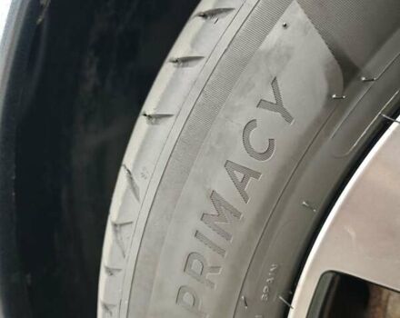 Серый Рено Зое, объемом двигателя 0 л и пробегом 95 тыс. км за 9750 $, фото 74 на Automoto.ua