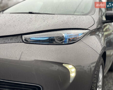 Сірий Рено Зое, об'ємом двигуна 0 л та пробігом 85 тис. км за 9600 $, фото 10 на Automoto.ua