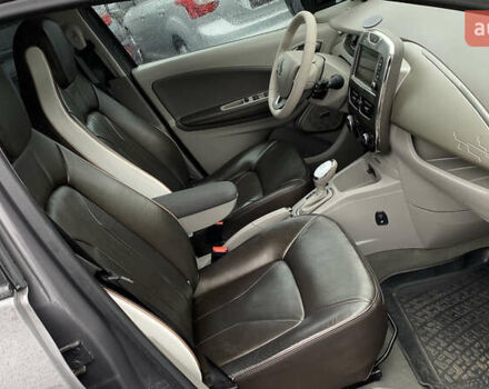 Сірий Рено Зое, об'ємом двигуна 0 л та пробігом 85 тис. км за 9600 $, фото 27 на Automoto.ua