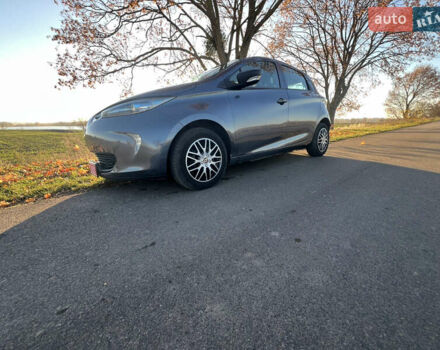Серый Рено Зое, объемом двигателя 0 л и пробегом 108 тыс. км за 8500 $, фото 51 на Automoto.ua