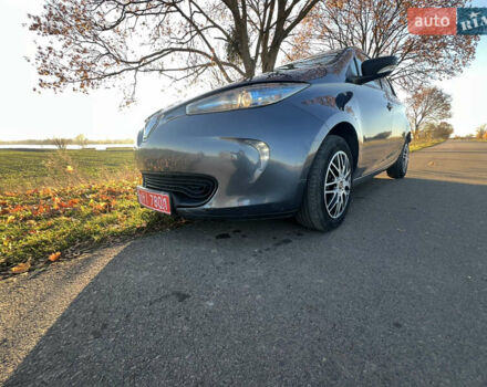 Серый Рено Зое, объемом двигателя 0 л и пробегом 108 тыс. км за 8500 $, фото 32 на Automoto.ua