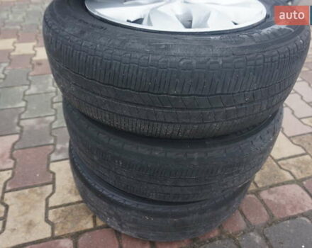 Серый Рено Зое, объемом двигателя 0 л и пробегом 182 тыс. км за 8200 $, фото 77 на Automoto.ua