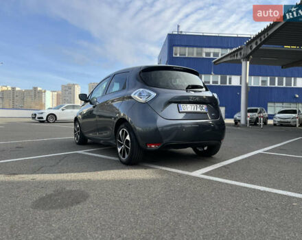 Серый Рено Зое, объемом двигателя 0 л и пробегом 160 тыс. км за 8700 $, фото 28 на Automoto.ua