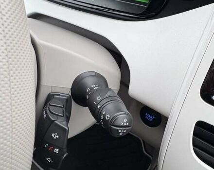 Серый Рено Зое, объемом двигателя 0 л и пробегом 62 тыс. км за 9500 $, фото 35 на Automoto.ua