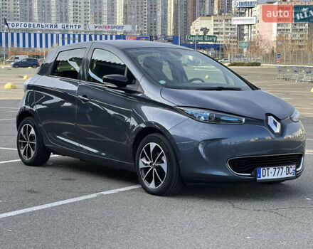 Серый Рено Зое, объемом двигателя 0 л и пробегом 160 тыс. км за 8700 $, фото 1 на Automoto.ua