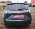 Серый Рено Зое, объемом двигателя 0 л и пробегом 78 тыс. км за 10000 $, фото 17 на Automoto.ua