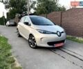 Серый Рено Зое, объемом двигателя 0 л и пробегом 162 тыс. км за 8900 $, фото 1 на Automoto.ua