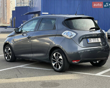 Серый Рено Зое, объемом двигателя 0 л и пробегом 160 тыс. км за 8700 $, фото 12 на Automoto.ua