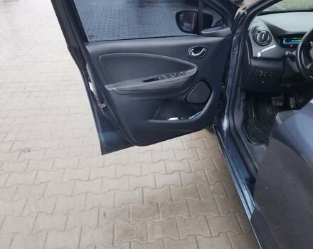 Сірий Рено Зое, об'ємом двигуна 0 л та пробігом 154 тис. км за 7900 $, фото 7 на Automoto.ua