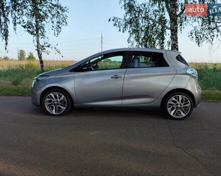 Серый Рено Зое, объемом двигателя 0 л и пробегом 158 тыс. км за 8100 $, фото 7 на Automoto.ua