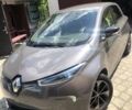 Серый Рено Зое, объемом двигателя 0 л и пробегом 112 тыс. км за 11500 $, фото 1 на Automoto.ua