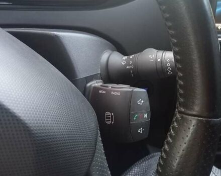 Серый Рено Зое, объемом двигателя 0 л и пробегом 115 тыс. км за 10500 $, фото 17 на Automoto.ua