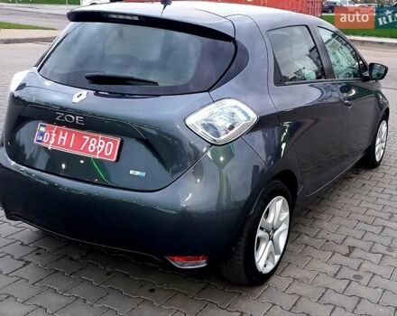 Серый Рено Зое, объемом двигателя 0 л и пробегом 79 тыс. км за 8900 $, фото 8 на Automoto.ua