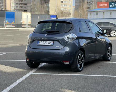 Серый Рено Зое, объемом двигателя 0 л и пробегом 160 тыс. км за 8700 $, фото 8 на Automoto.ua